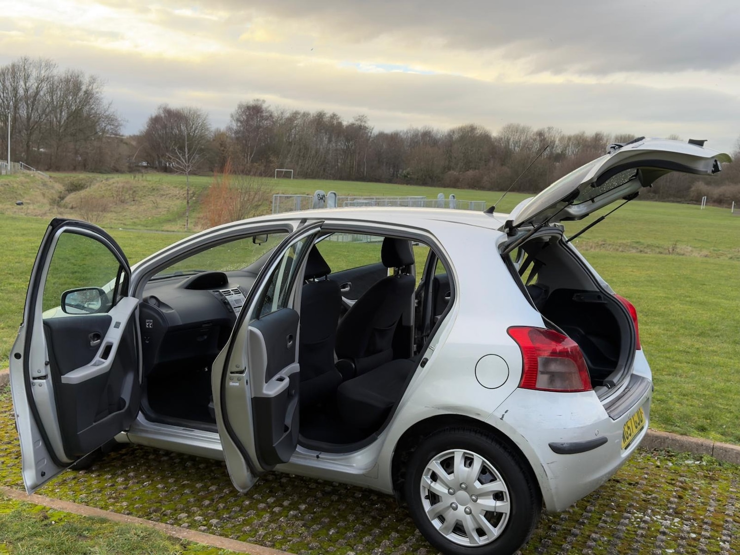 Used Toyota Yaris 2008 for sale - 77254324: Photo 59