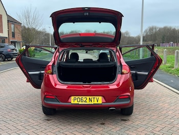 Used Kia Ceed 2013 for sale - 76977257: Photo