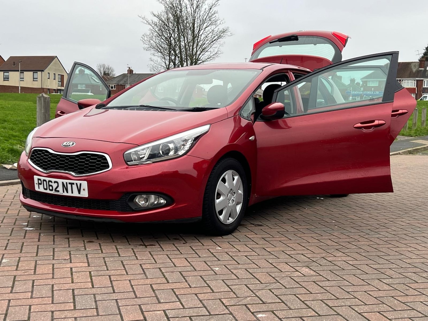 Used Kia Ceed 2013 for sale - 76977257: Photo 47