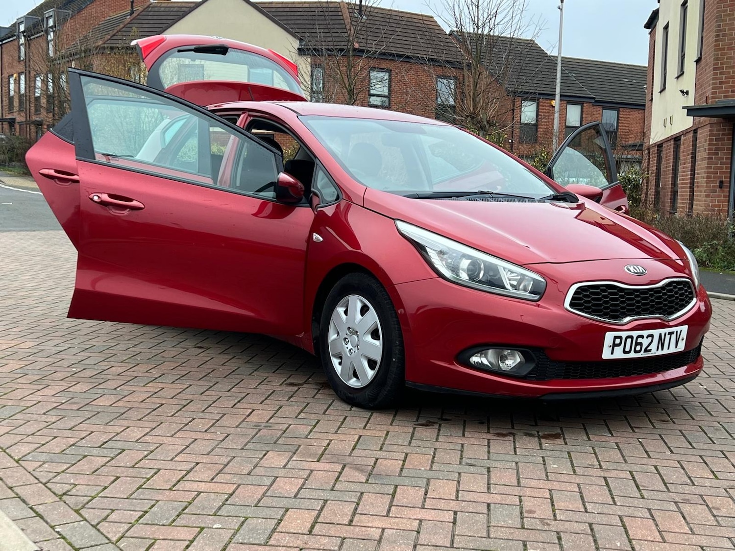 Used Kia Ceed 2013 for sale - 76977257: Photo 48