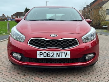 Used Kia Ceed 2013 for sale - 76977257: Photo