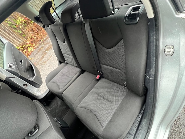 Used Peugeot 308 2010 for sale - 76168279: Photo 11