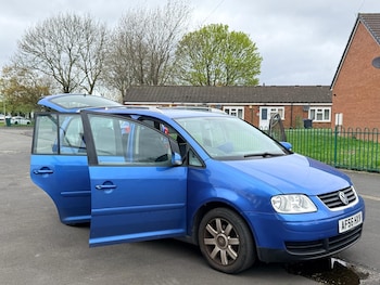 Used Volkswagen Touran 2006 for sale - 78293282: Photo
