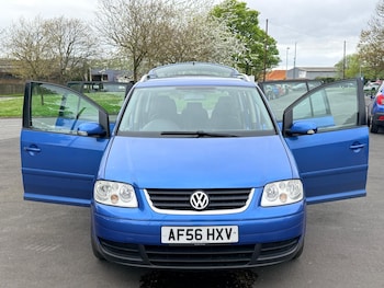 Used Volkswagen Touran 2006 for sale - 78293282: Photo