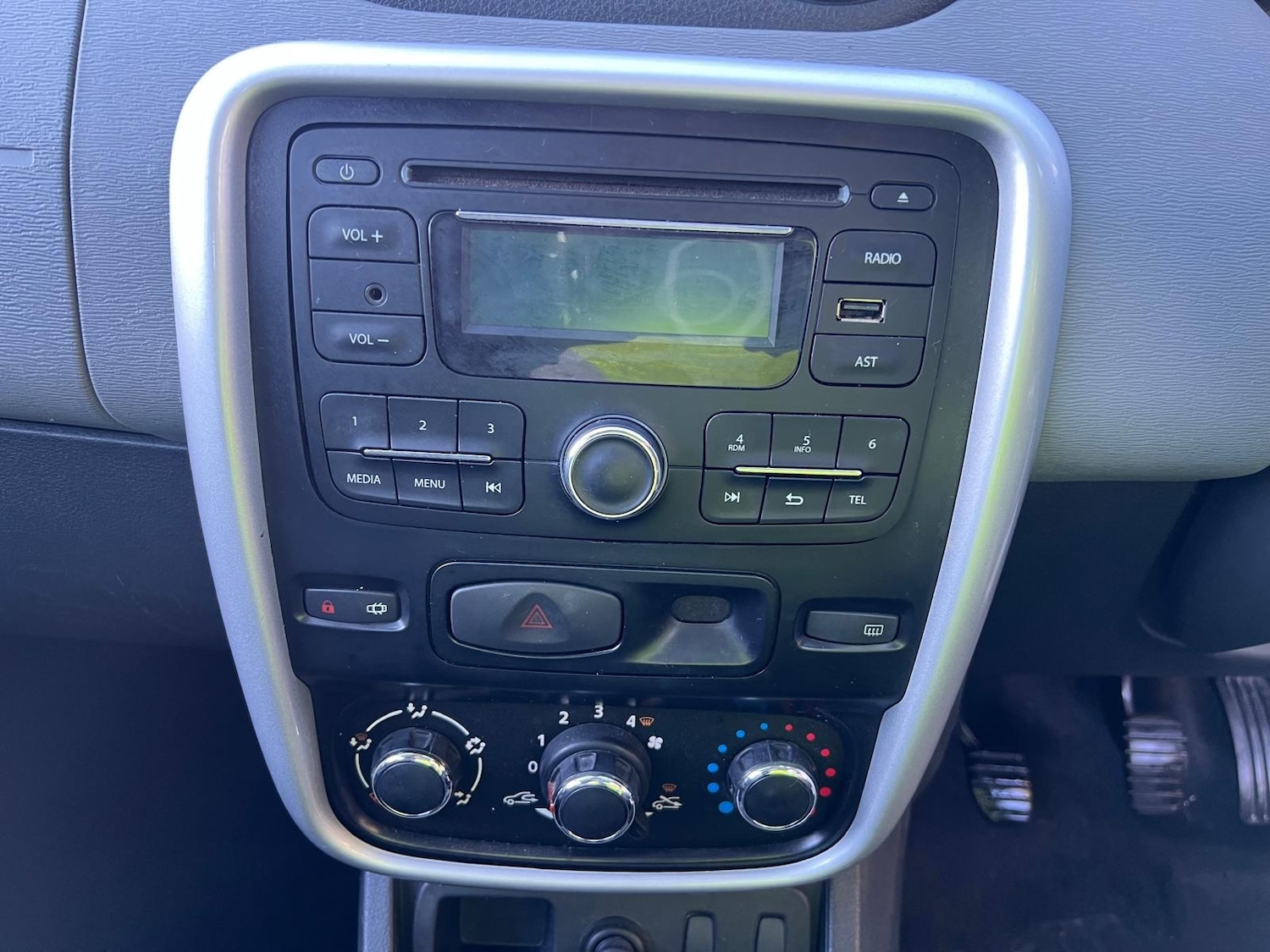 Used Dacia Duster 2013 for sale - 76608940: Photo 21