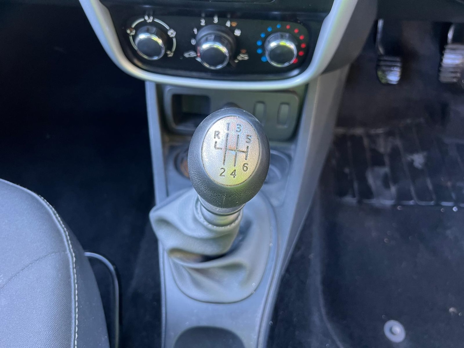 Used Dacia Duster 2013 for sale - 76608940: Photo 22