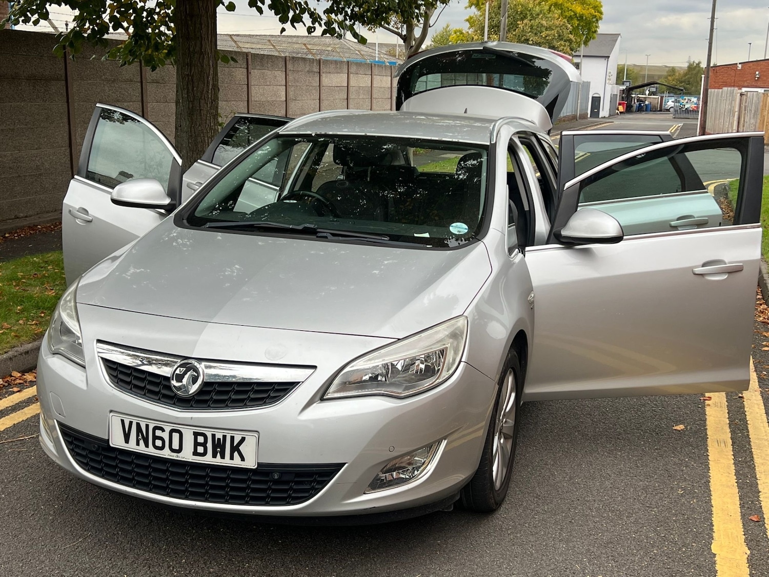 Used Vauxhall Astra 2011 for sale - 76397823: Photo 11