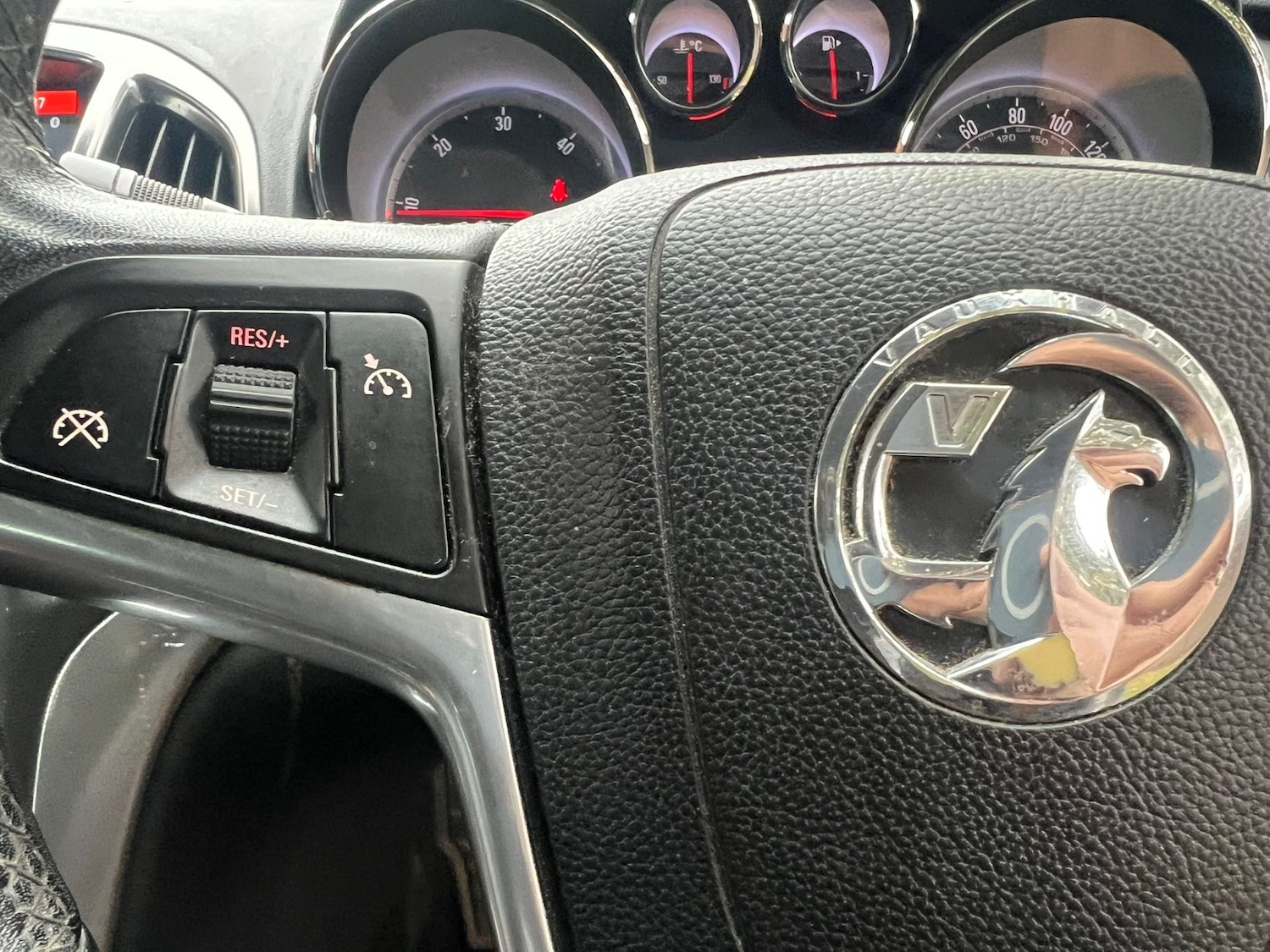 Used Vauxhall Astra 2011 for sale - 76397823: Photo 22