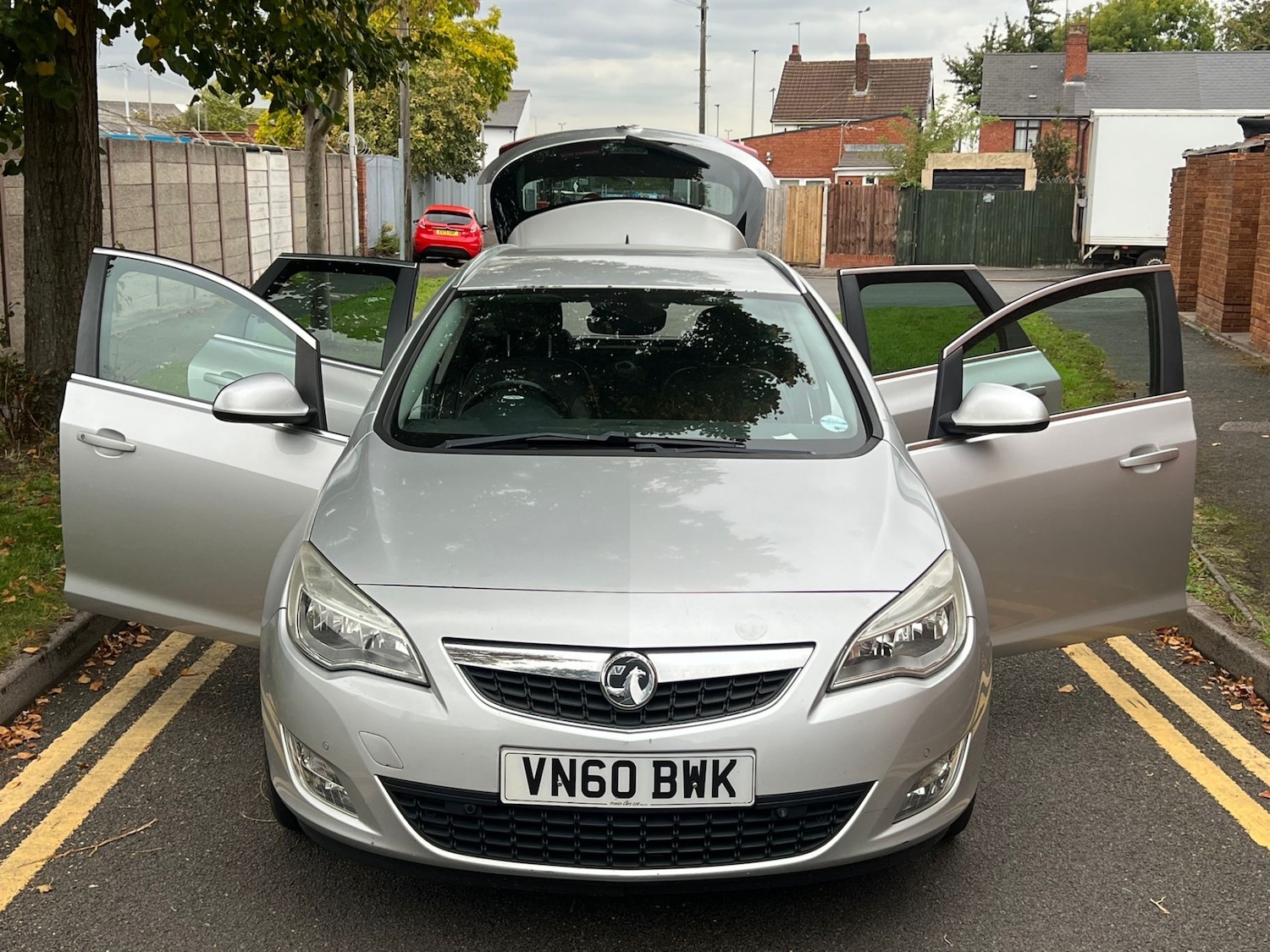 Used Vauxhall Astra 2011 for sale - 76397823: Photo 30