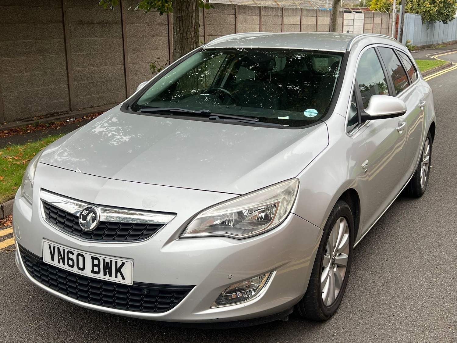 Used Vauxhall Astra 2011 for sale - 76397823: Photo 5