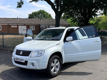 Used Suzuki Grand Vitara 2010 for sale - 79312807: Photo
