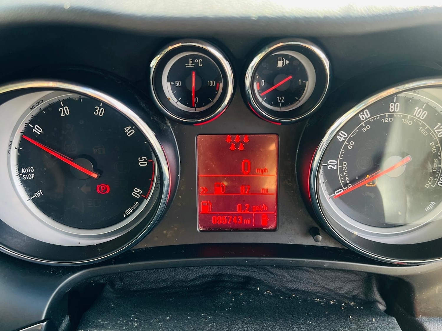 Used Vauxhall Zafira 2016 for sale - 77898145: Photo 25