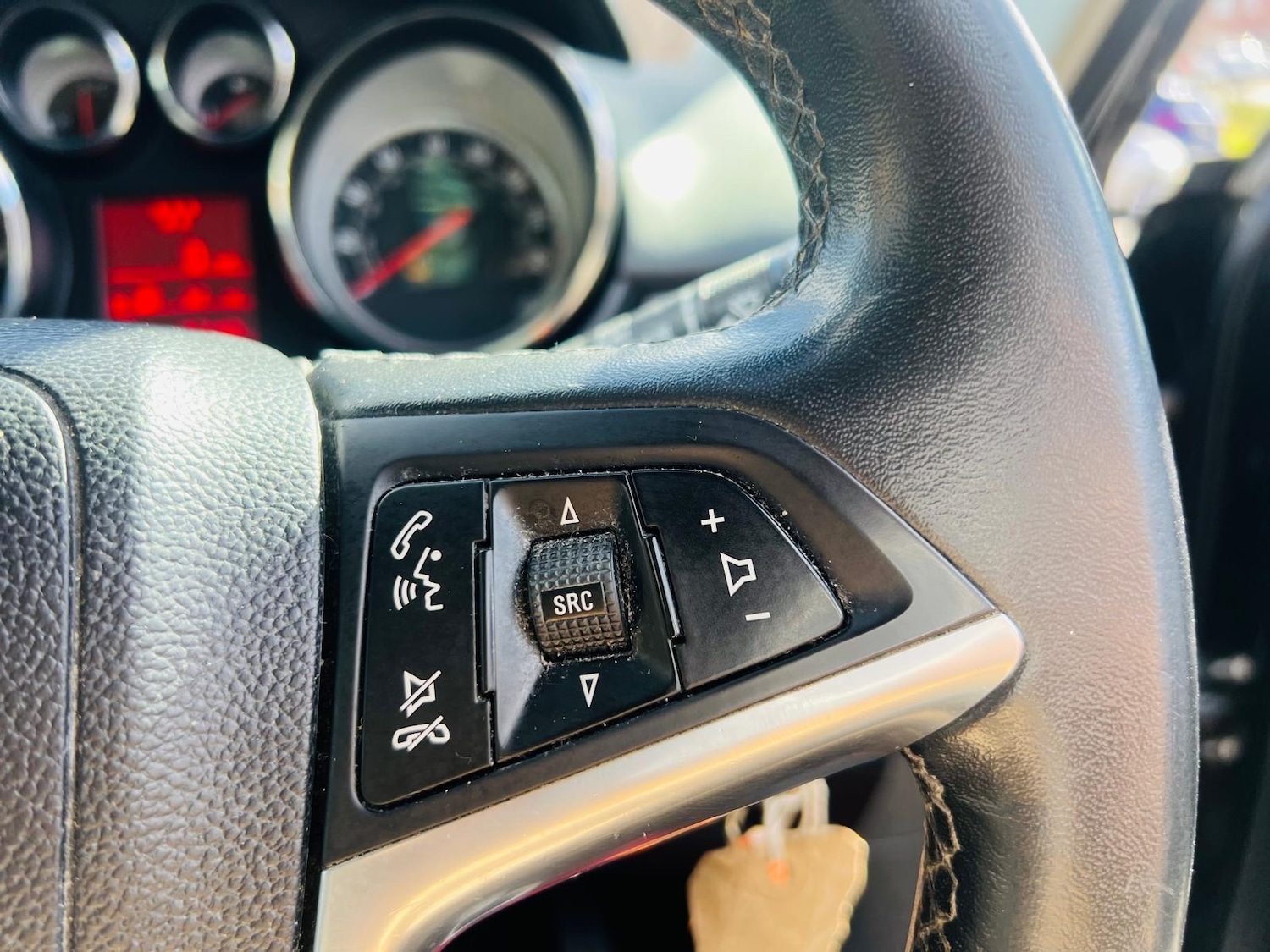 Used Vauxhall Zafira 2016 for sale - 77898145: Photo 30