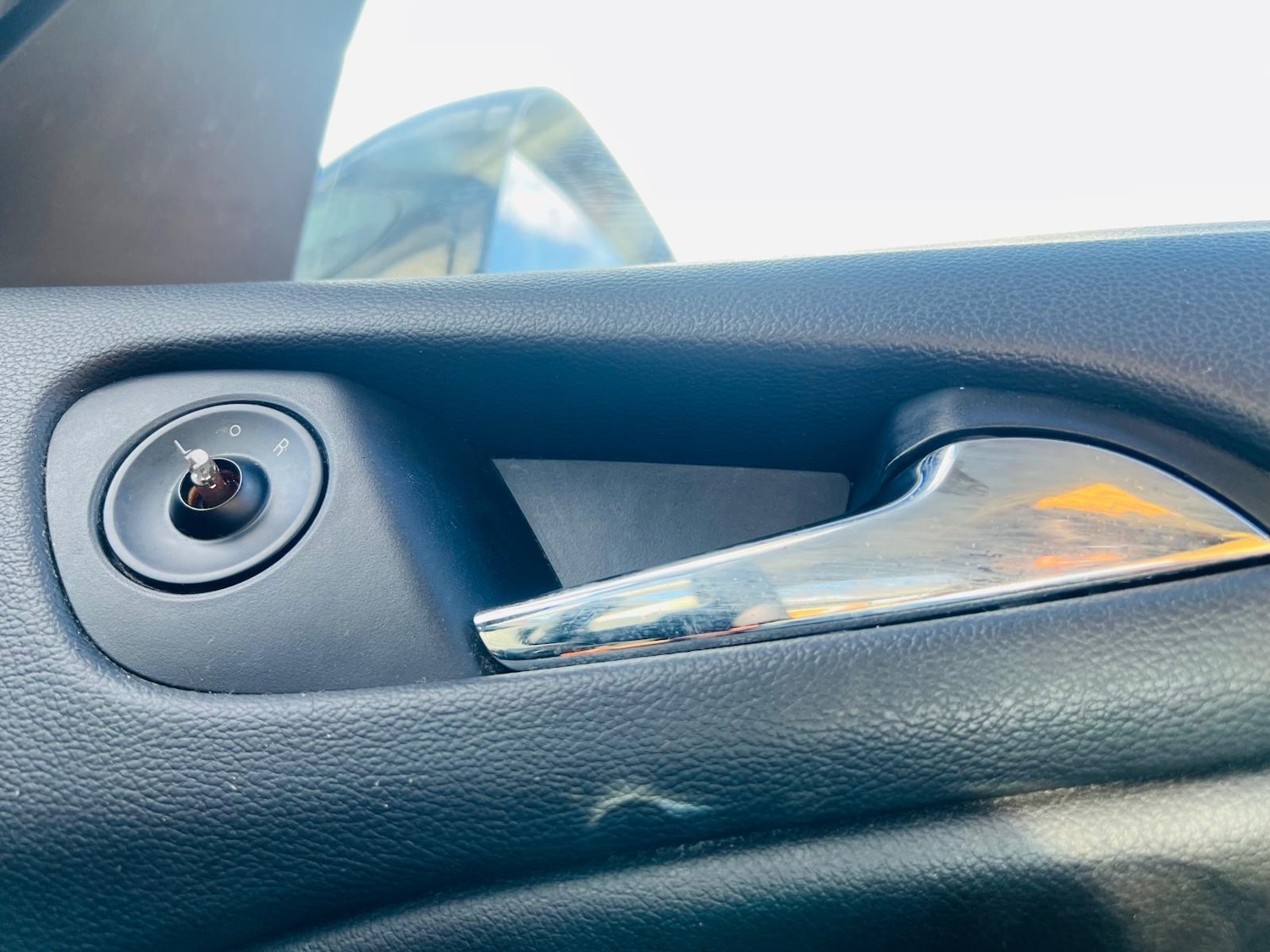 Used Vauxhall Zafira 2016 for sale - 77898145: Photo 34