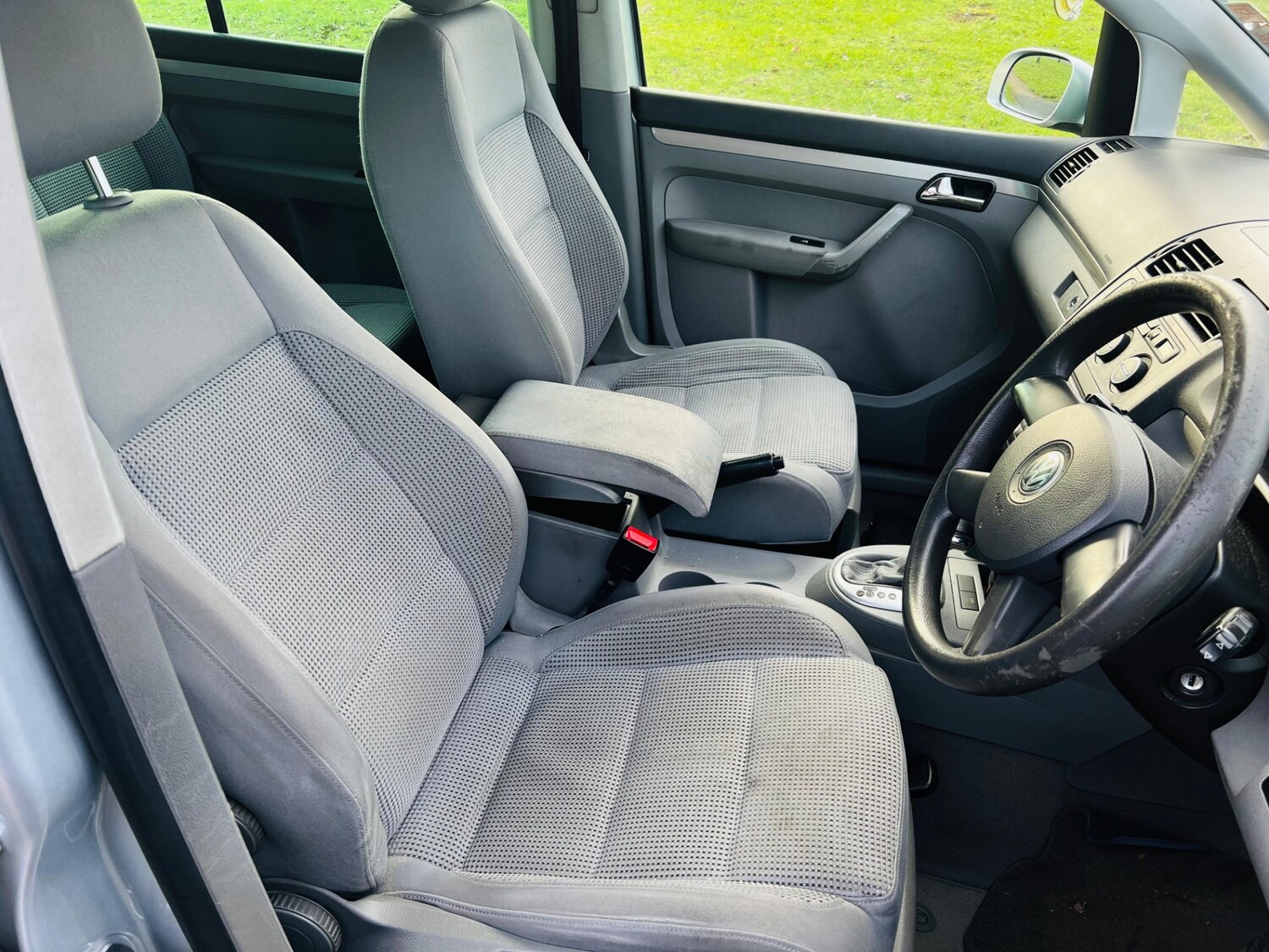 Used Volkswagen Touran 2005 for sale - 77332056: Photo 16