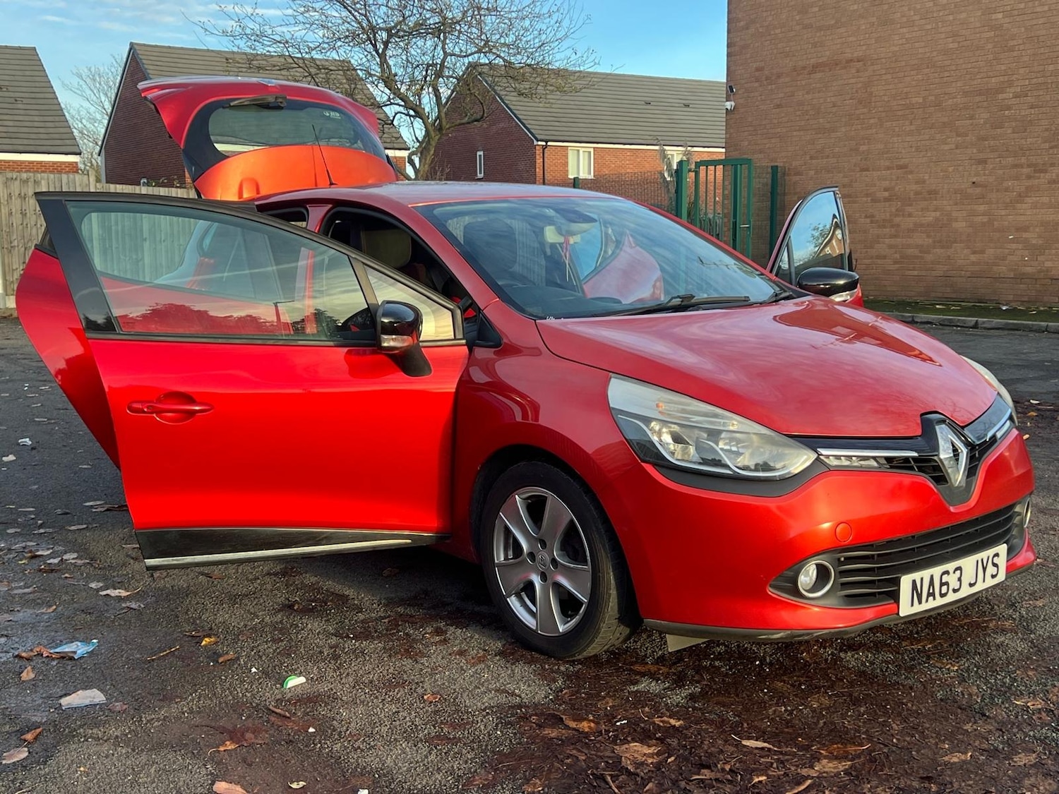 Used Renault Clio 2013 for sale - 76571982: Photo 36