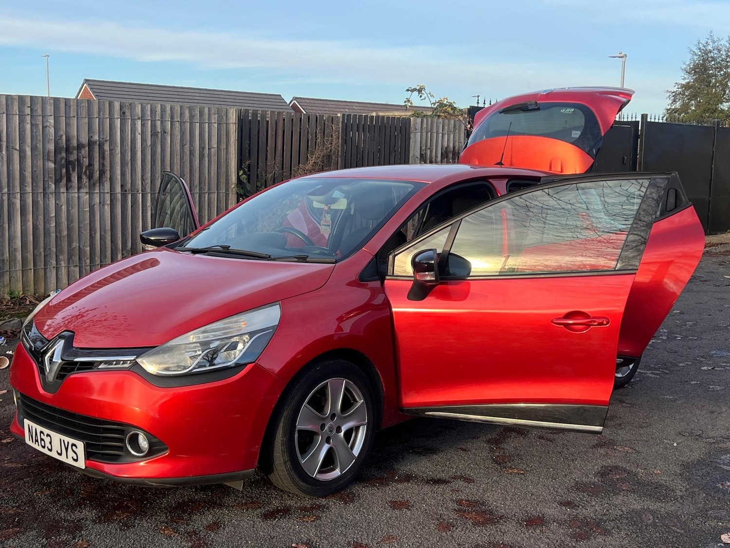 Used Renault Clio 2013 for sale - 76571982: Photo 44