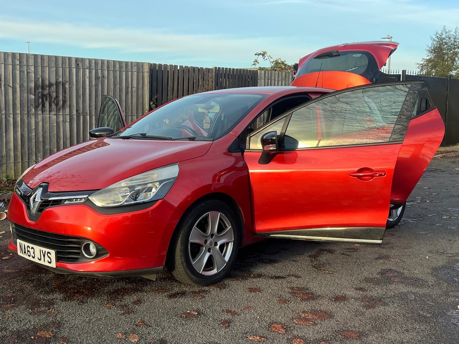 Used Renault Clio 2013 for sale - 76571982: Photo 45