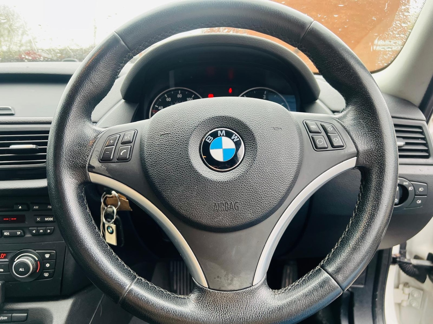 Used BMW X1 2011 for sale - 77911740: Photo 39