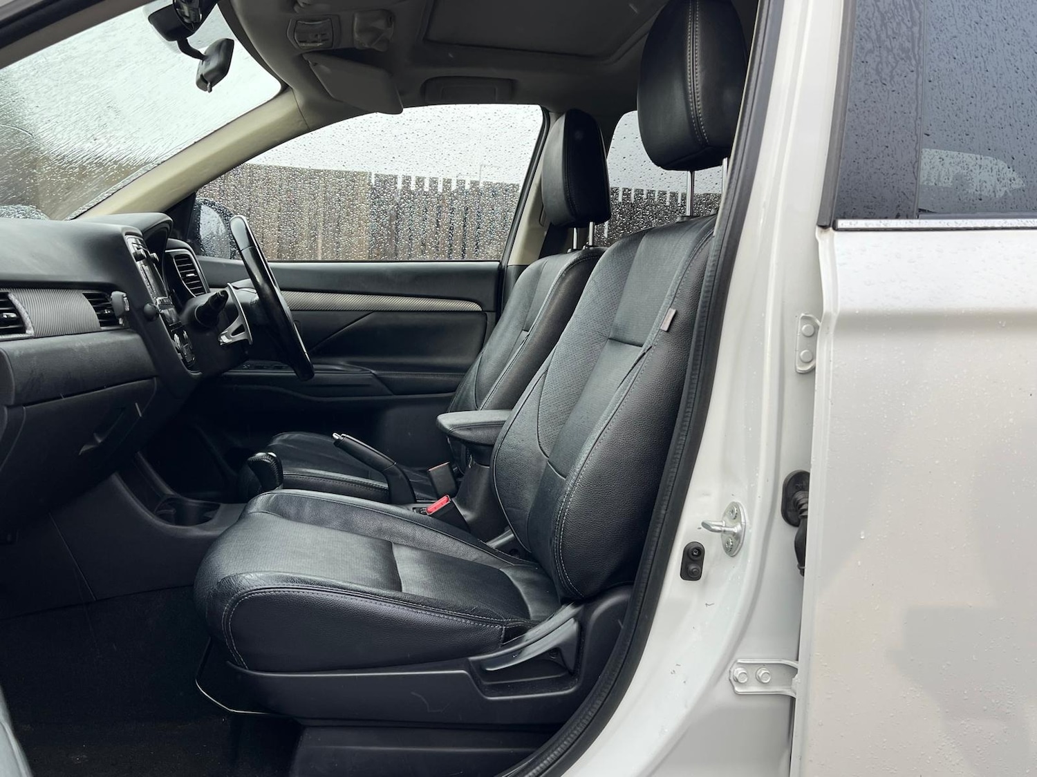 Used Mitsubishi Outlander 2015 for sale - 76715659: Photo 25