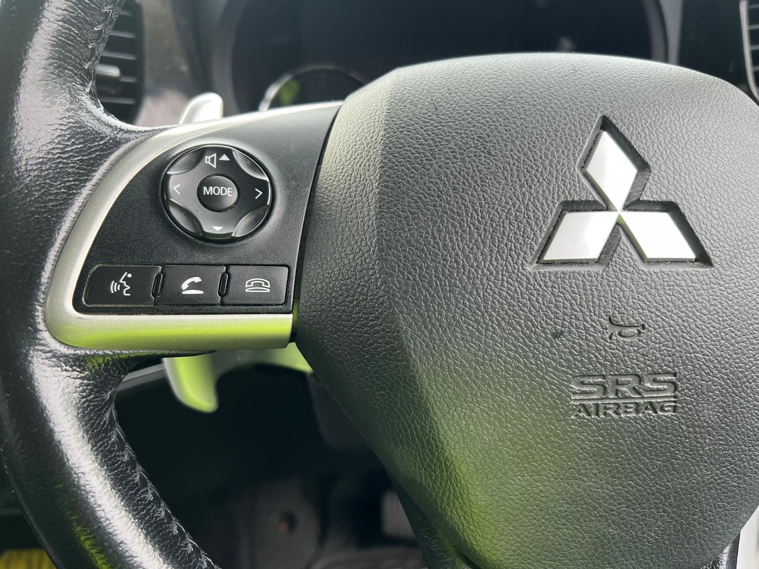 Used Mitsubishi Outlander 2015 for sale - 76715659: Photo 26