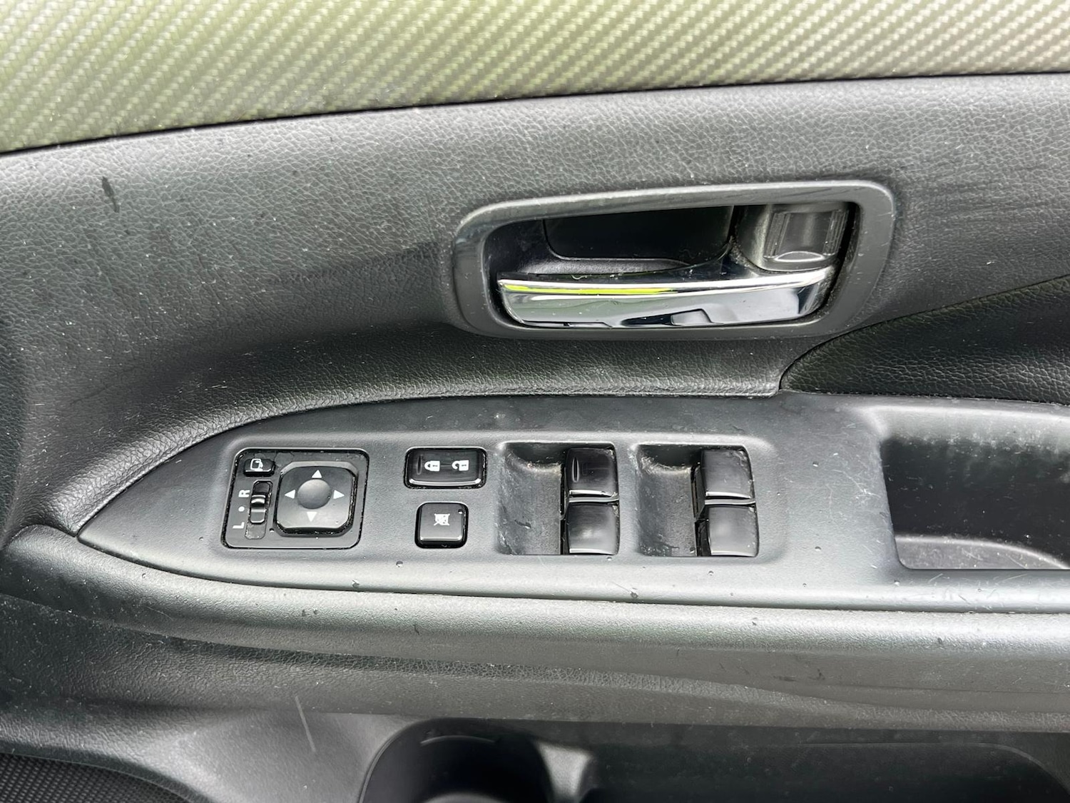 Used Mitsubishi Outlander 2015 for sale - 76715659: Photo 27