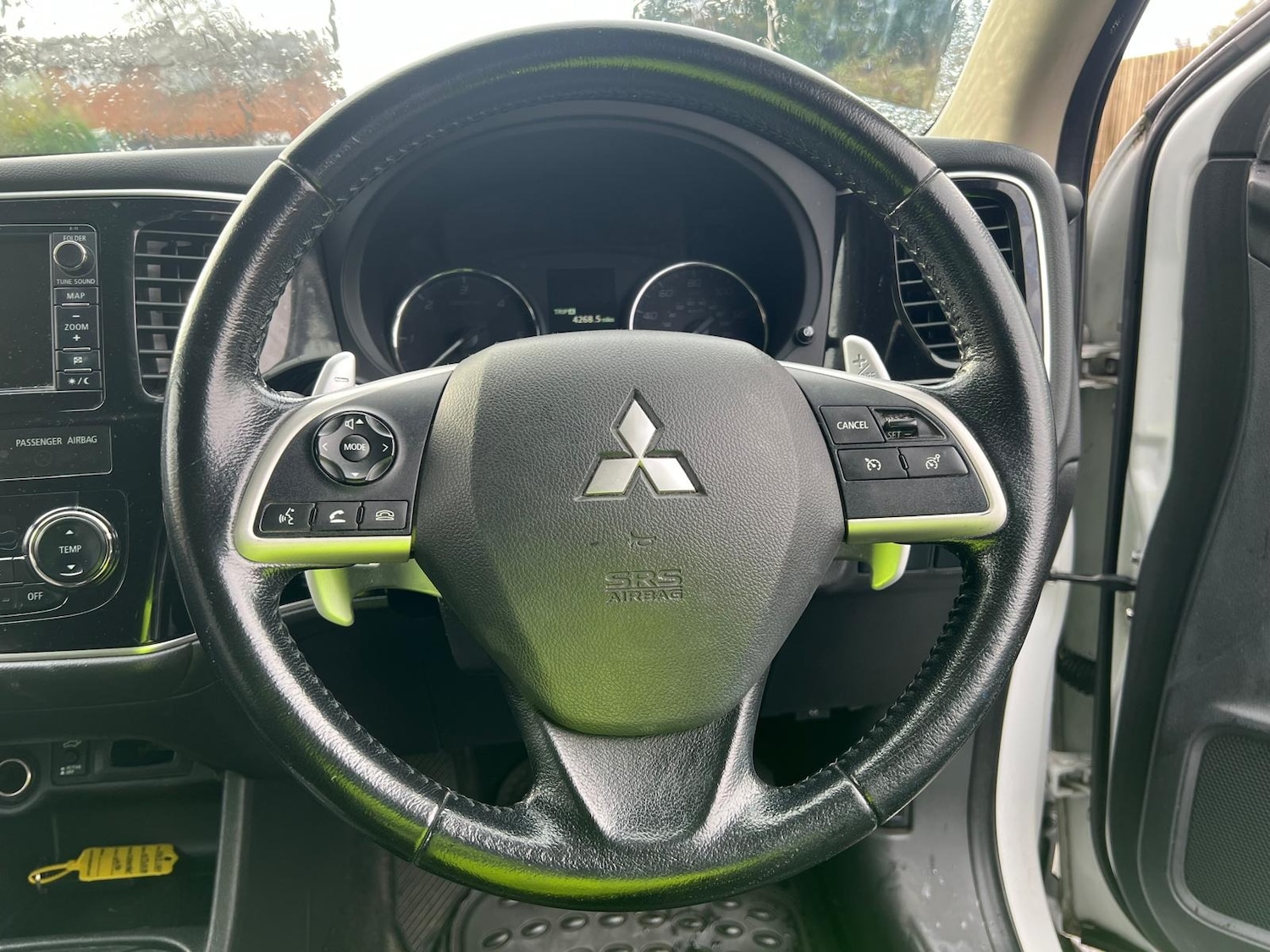 Used Mitsubishi Outlander 2015 for sale - 76715659: Photo 28