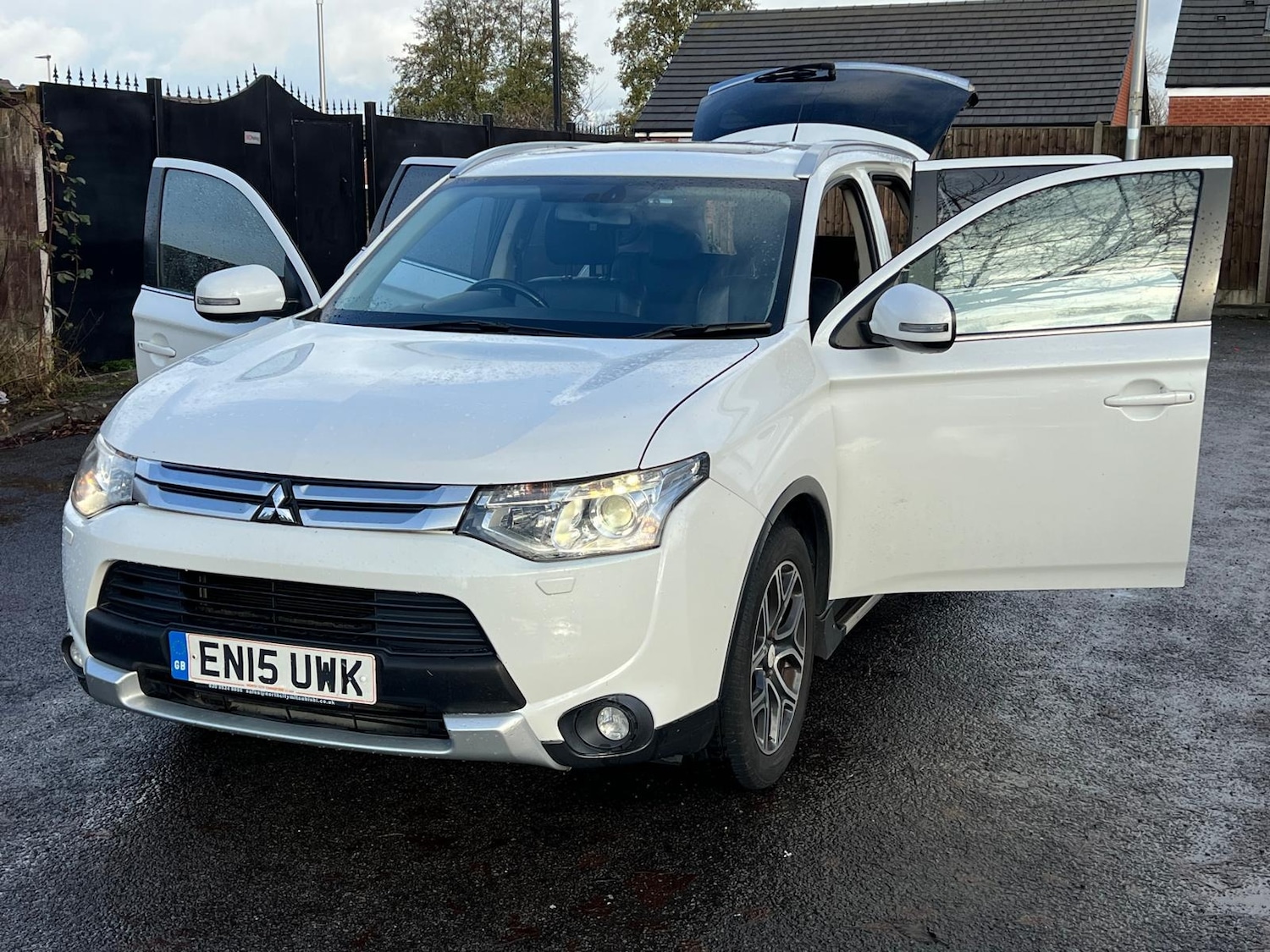 Used Mitsubishi Outlander 2015 for sale - 76715659: Photo 46