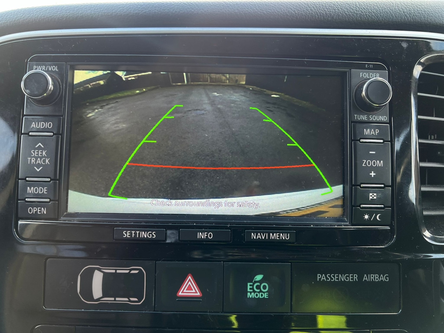 Used Mitsubishi Outlander 2015 for sale - 76715659: Photo 59