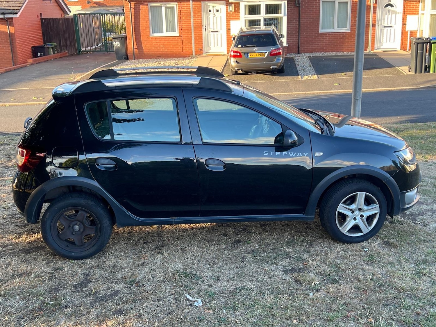Used Dacia Sandero Stepway 2015 for sale - 76318252: Photo 10