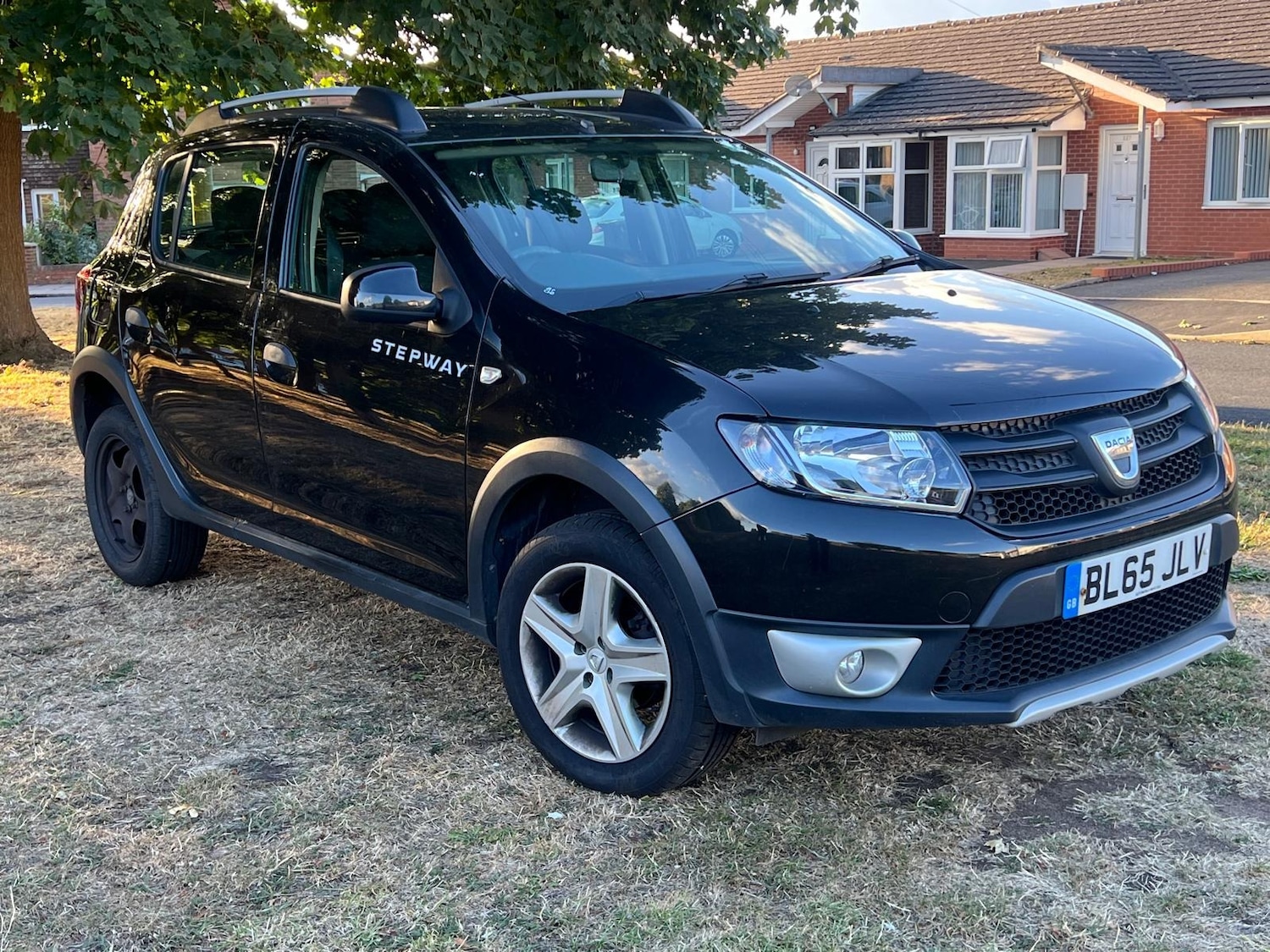 Used Dacia Sandero Stepway 2015 for sale - 76318252: Photo 4