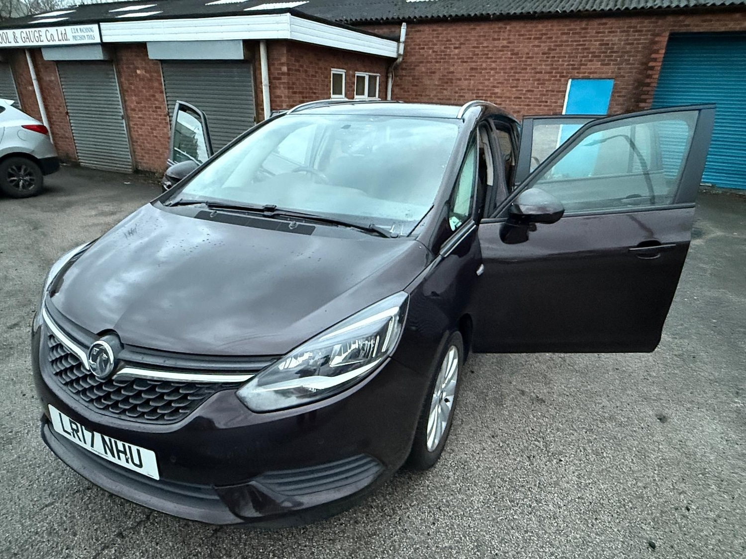 Used Vauxhall Zafira 2017 for sale - 76608894: Photo 18