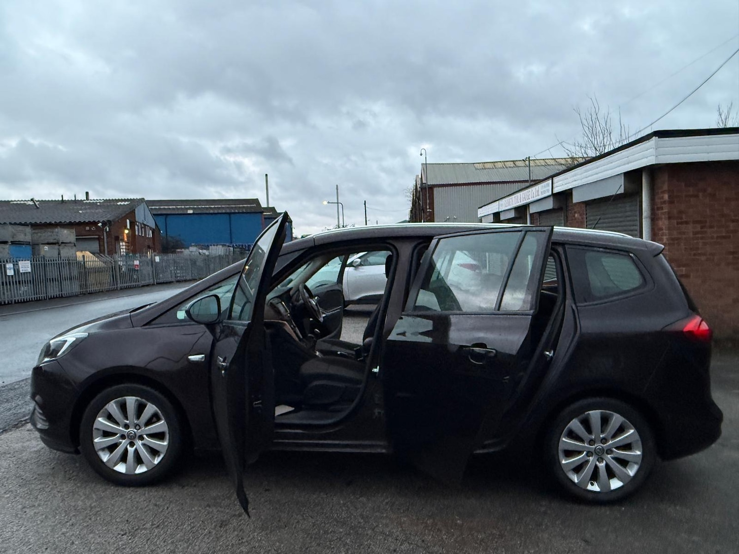 Used Vauxhall Zafira 2017 for sale - 76608894: Photo 19