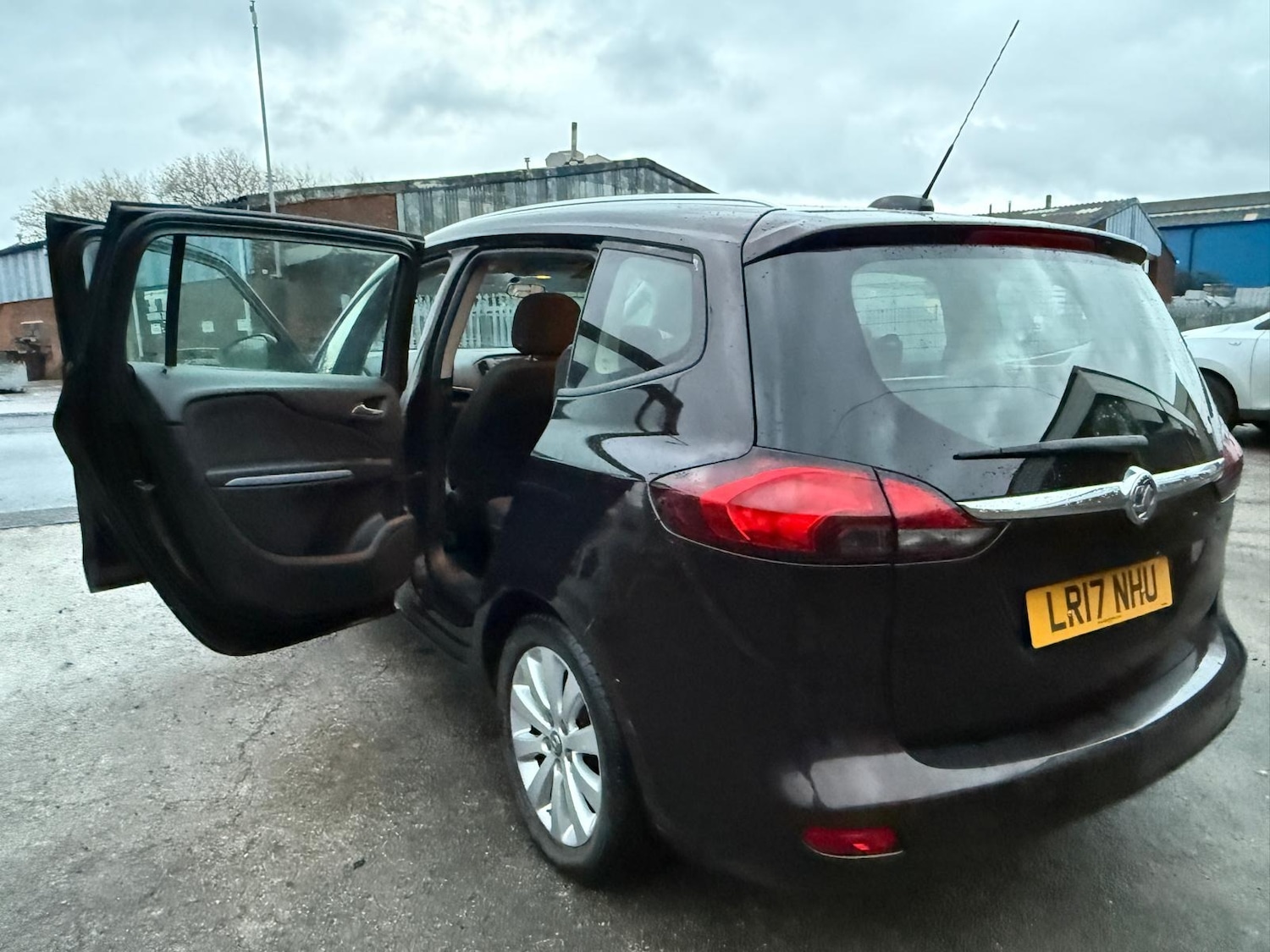 Used Vauxhall Zafira 2017 for sale - 76608894: Photo 22