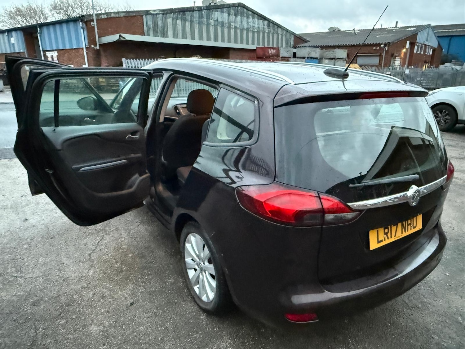 Used Vauxhall Zafira 2017 for sale - 76608894: Photo 23