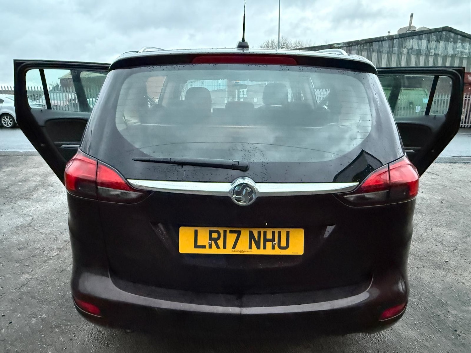 Used Vauxhall Zafira 2017 for sale - 76608894: Photo 26