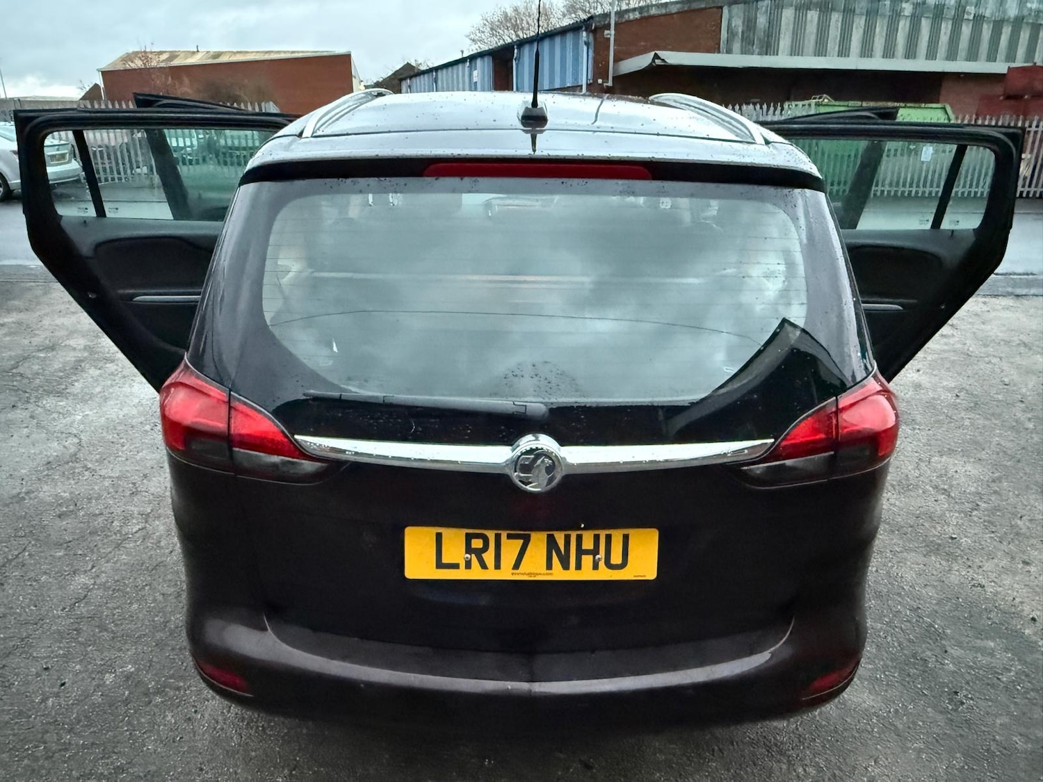 Used Vauxhall Zafira 2017 for sale - 76608894: Photo 27