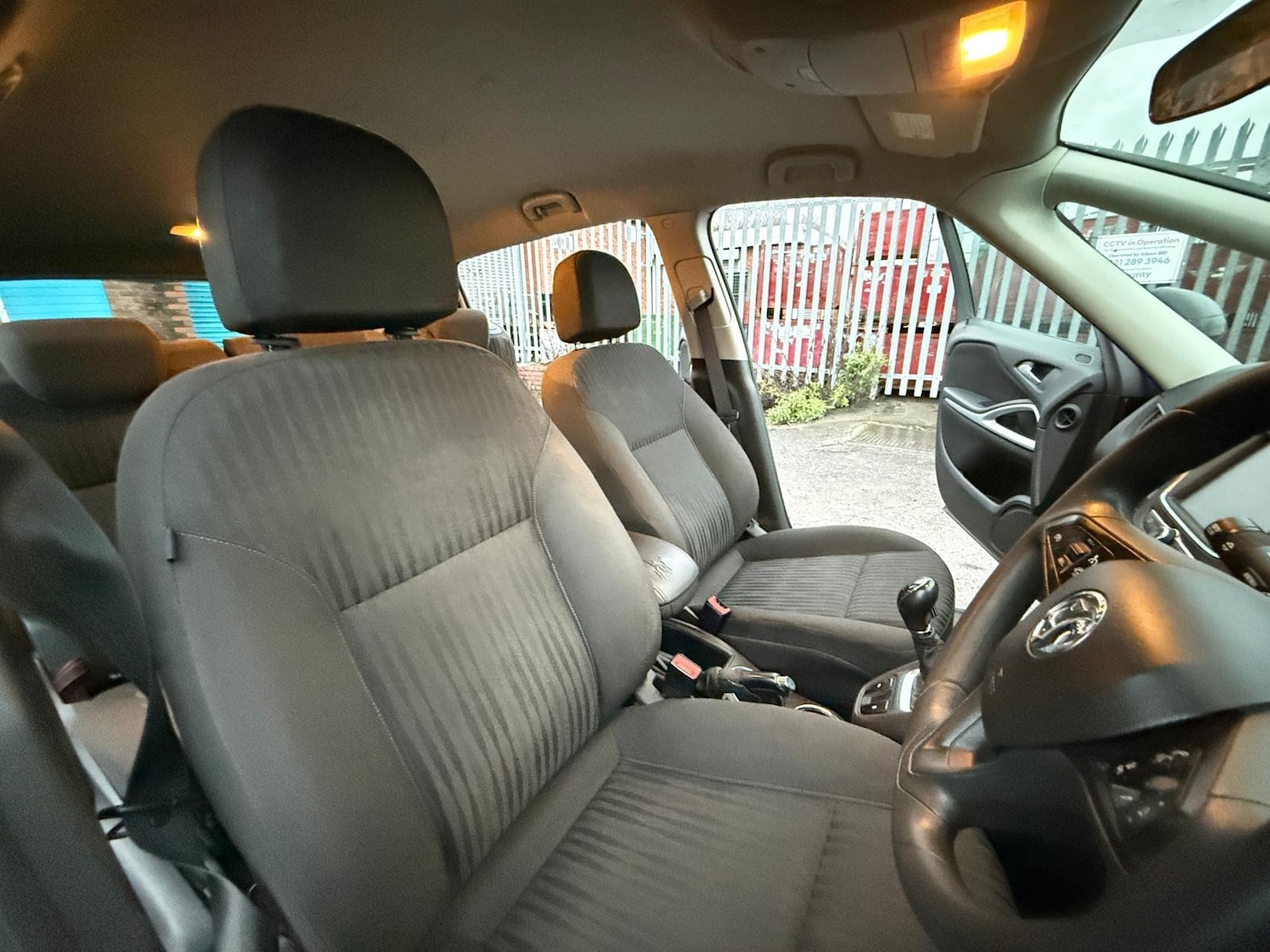 Used Vauxhall Zafira 2017 for sale - 76608894: Photo 31