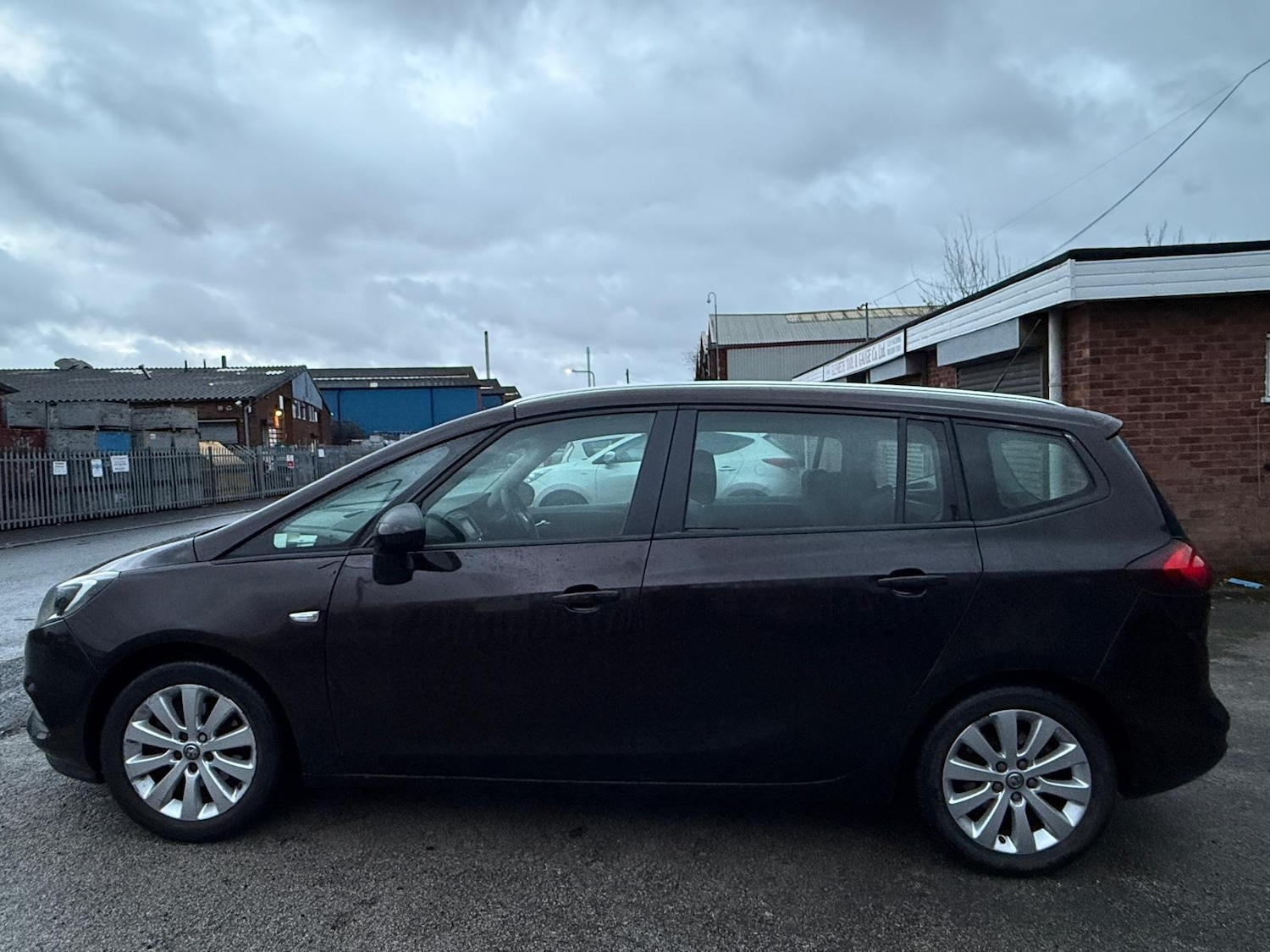 Used Vauxhall Zafira 2017 for sale - 76608894: Photo 5