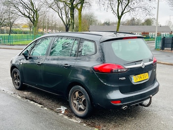 Vauxhall Zafira feature image