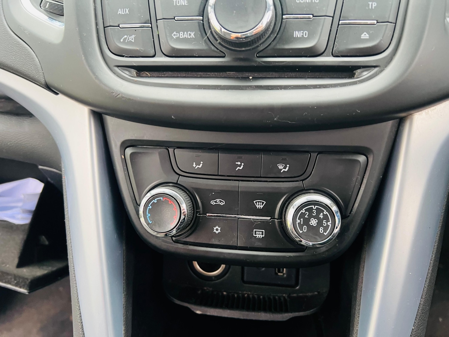 Used Vauxhall Zafira 2014 for sale - 77551521: Photo 41