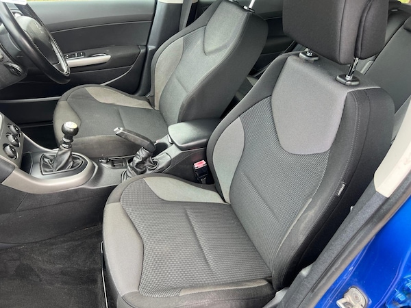 Used Peugeot 308 2009 for sale - 76168318: Photo 19