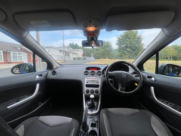Used Peugeot 308 2009 for sale - 76168318: Photo 25
