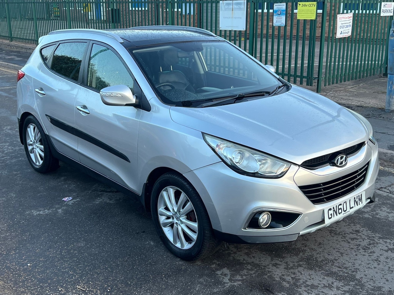 Used Hyundai Ix35 2010 for sale - 76168074: Photo 2
