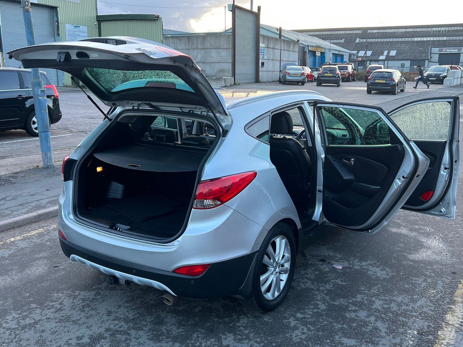 Used Hyundai Ix35 2010 for sale - 76168074: Photo 32