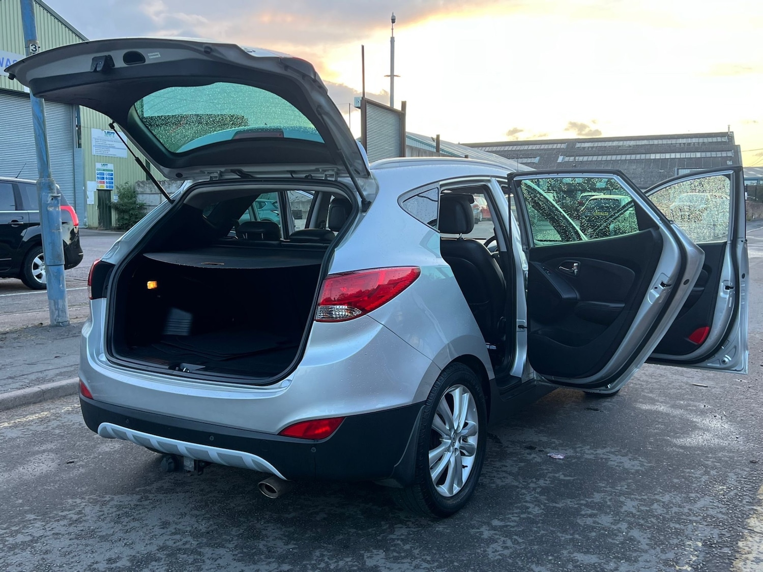 Used Hyundai Ix35 2010 for sale - 76168074: Photo 38