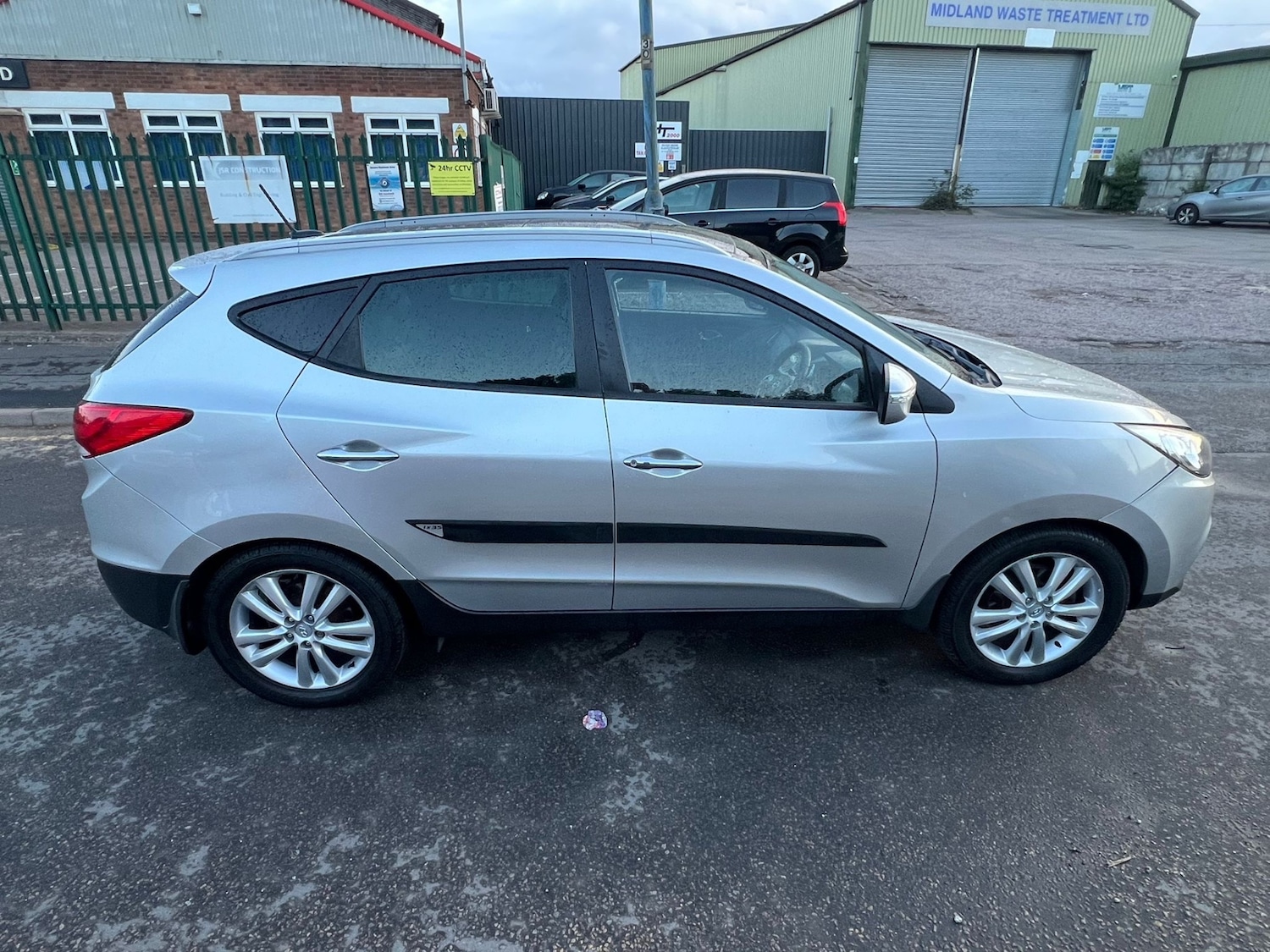 Used Hyundai Ix35 2010 for sale - 76168074: Photo 4