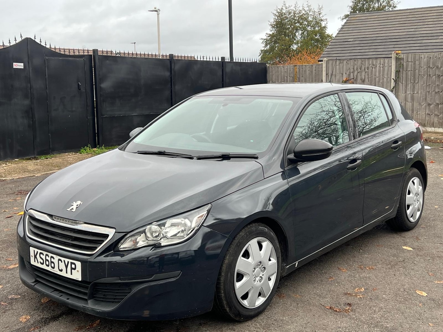 Used Peugeot 308 2016 for sale - 76389431: Photo 2