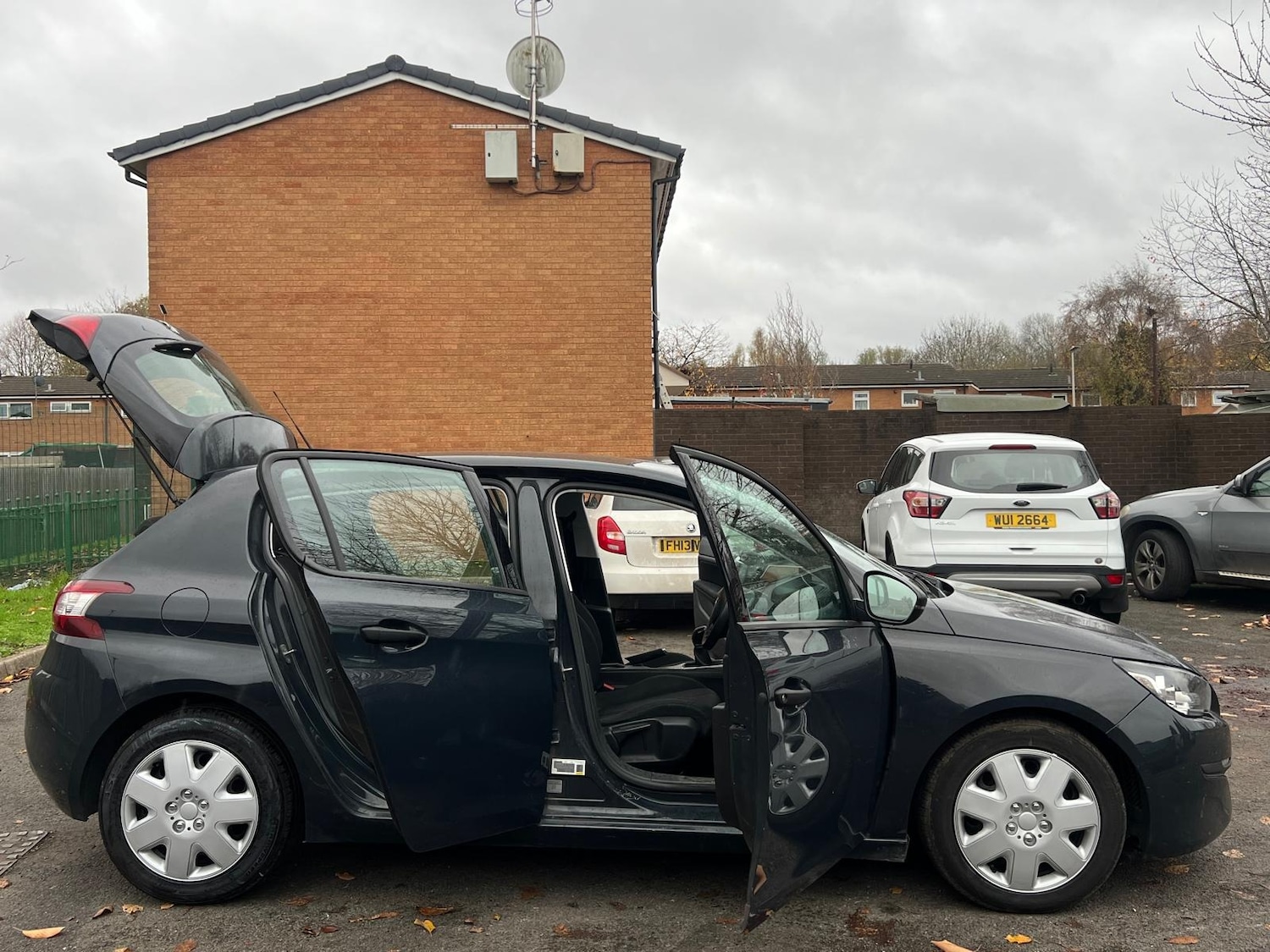 Used Peugeot 308 2016 for sale - 76389431: Photo 26