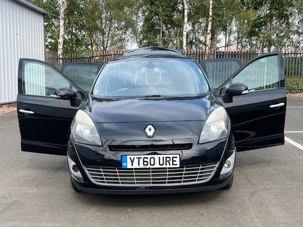 Used Renault Grand Scenic 2010 for sale - 76168076: Photo 11